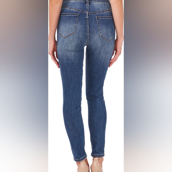 CECE High Waist Frill Pocket Straight Leg Jeans - Picture 2 of 7